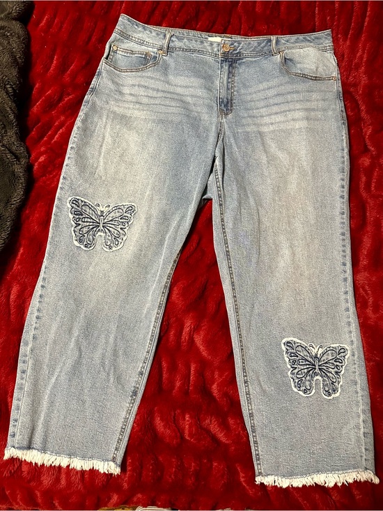 Cato Denim - Decorative Cato Butterfly Capri Jeans